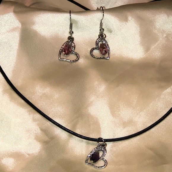 Silver heart w/ purple crystal leather & earrings - Picture 3 of 8